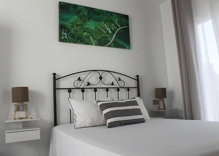 Aponiente Konukevi 4*