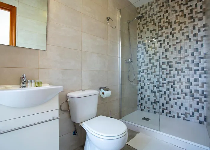 Πανσιόν Aponiente 4*